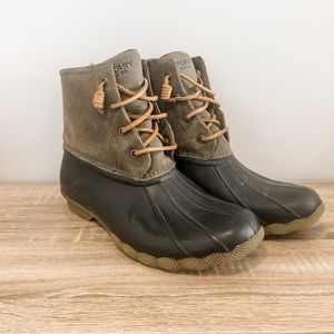 Sperry Saltwater Duck Boot. Like new- worn twice